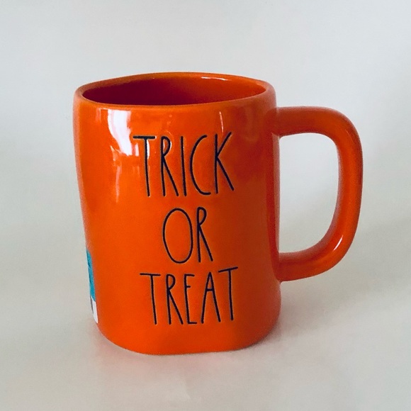 Rae Dunn Halloween 🎃 Trick or Treat mug - Picture 2 of 2